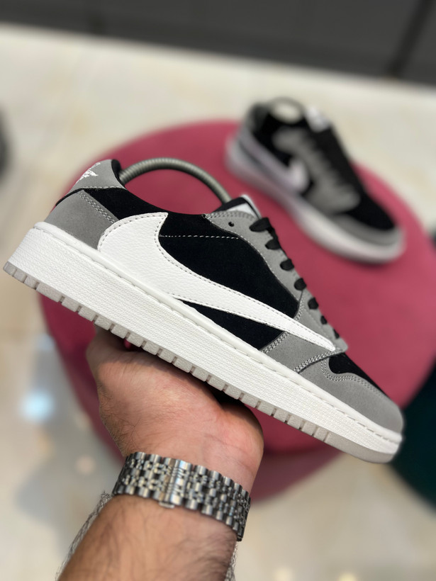 کتونی ترویس دوخت دست