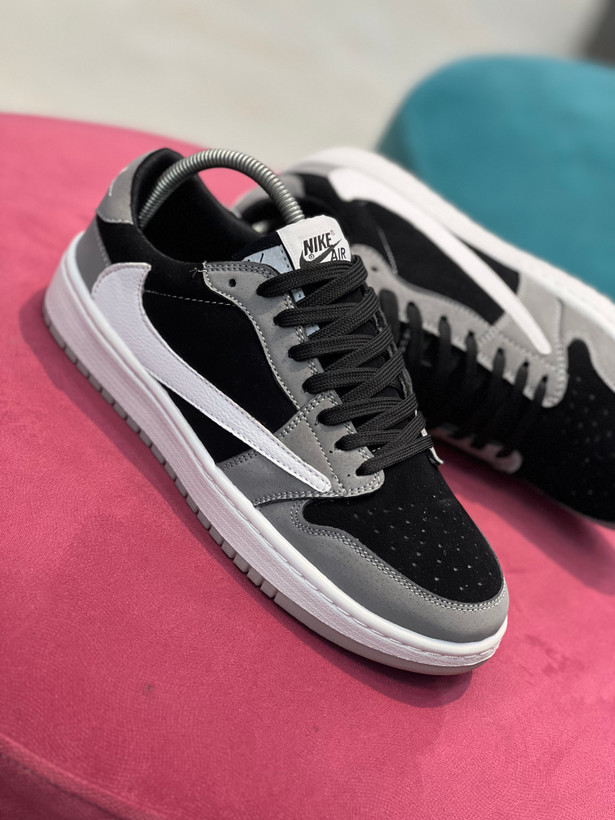 کتونی ترویس دوخت دست