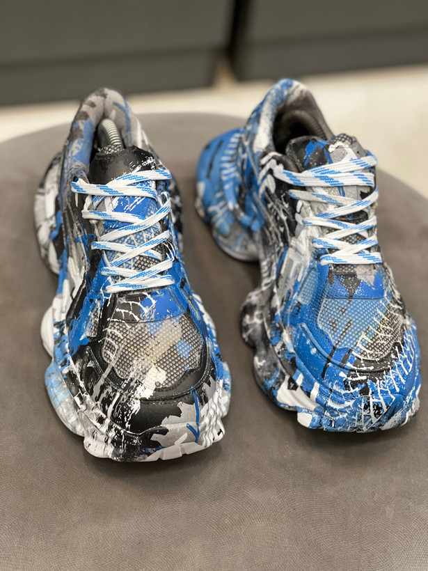 کتونی بالنسیاگا کاستوم